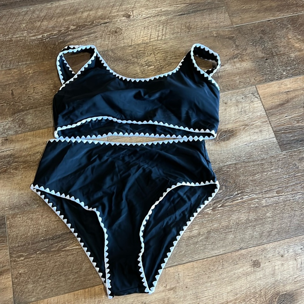 SHEIN swimming suit. NWOT size large